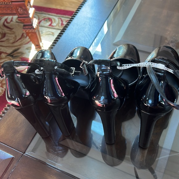 Gianni Bini Devi Patent Ankle Strap Platform Pumps - Picture 5 of 11